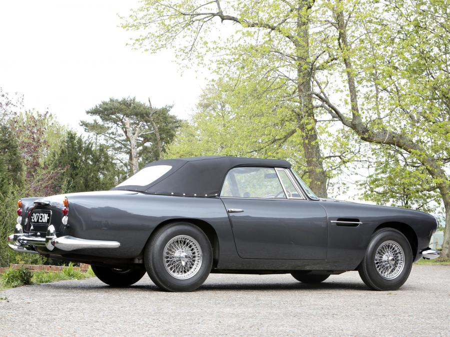  Aston Martin DB4 Convertible 1962 года  (фото 34 из 41)